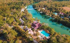 River Resort  3*